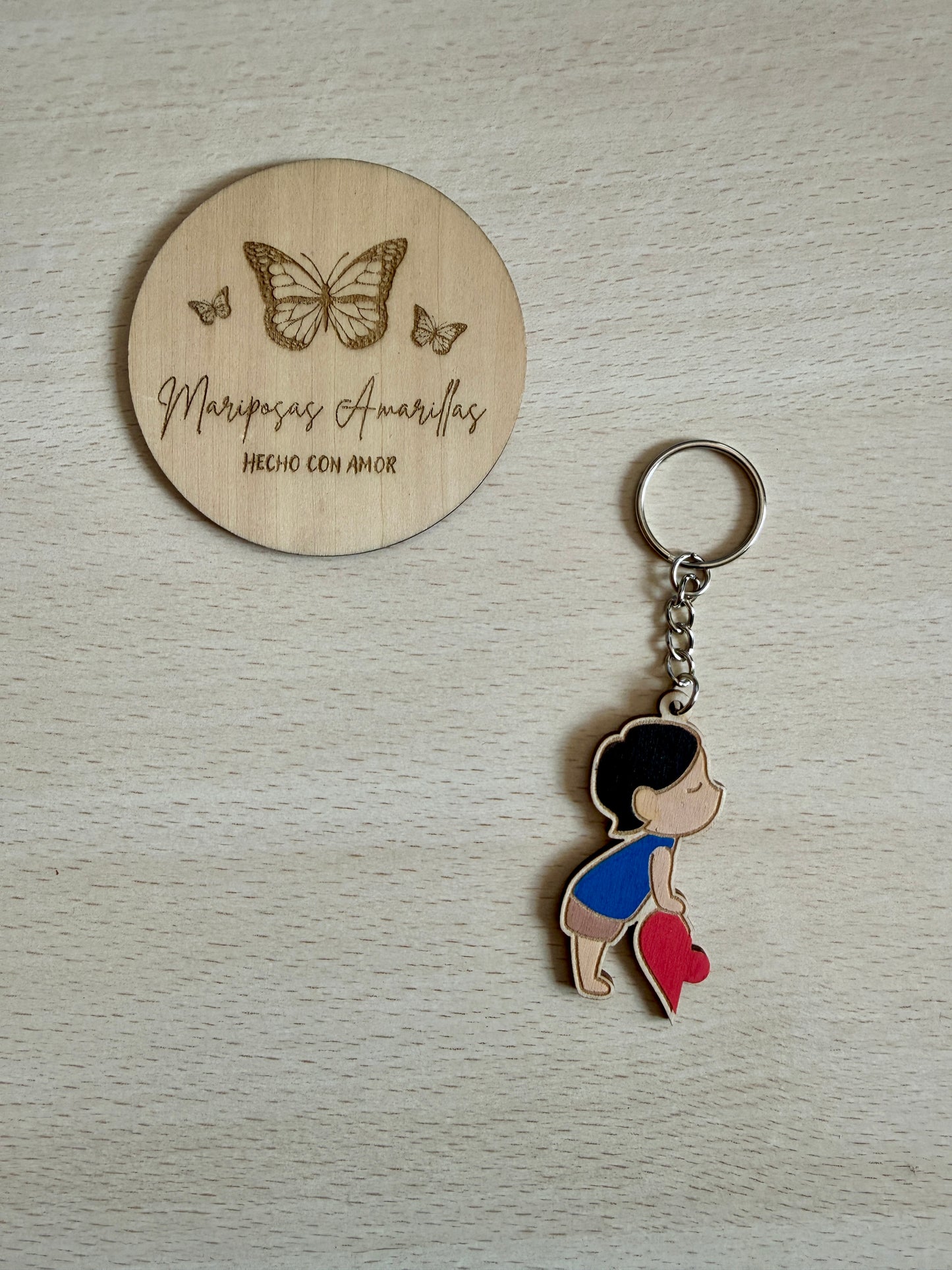Llaveros de pareja personalizados en madera