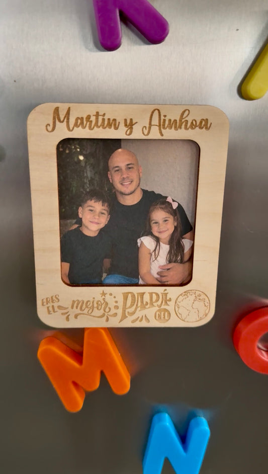 Marco de Fotos de madera personalizado con Imán: “Eres el Mejor Papá/Abuelo del Mundo”