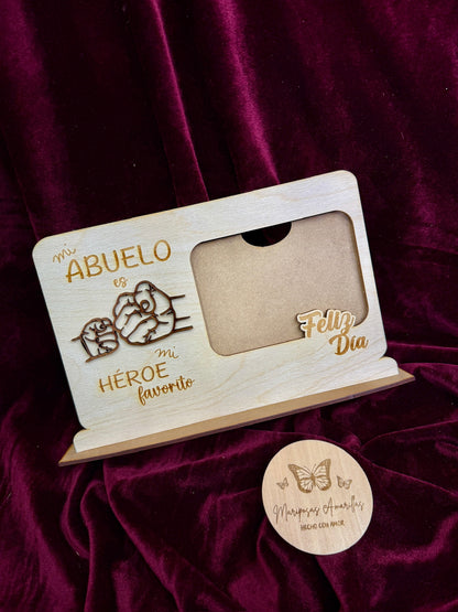 Marco de Fotos de Madera:  “Mi Padre/Abuelo es mi Héroe Favorito”