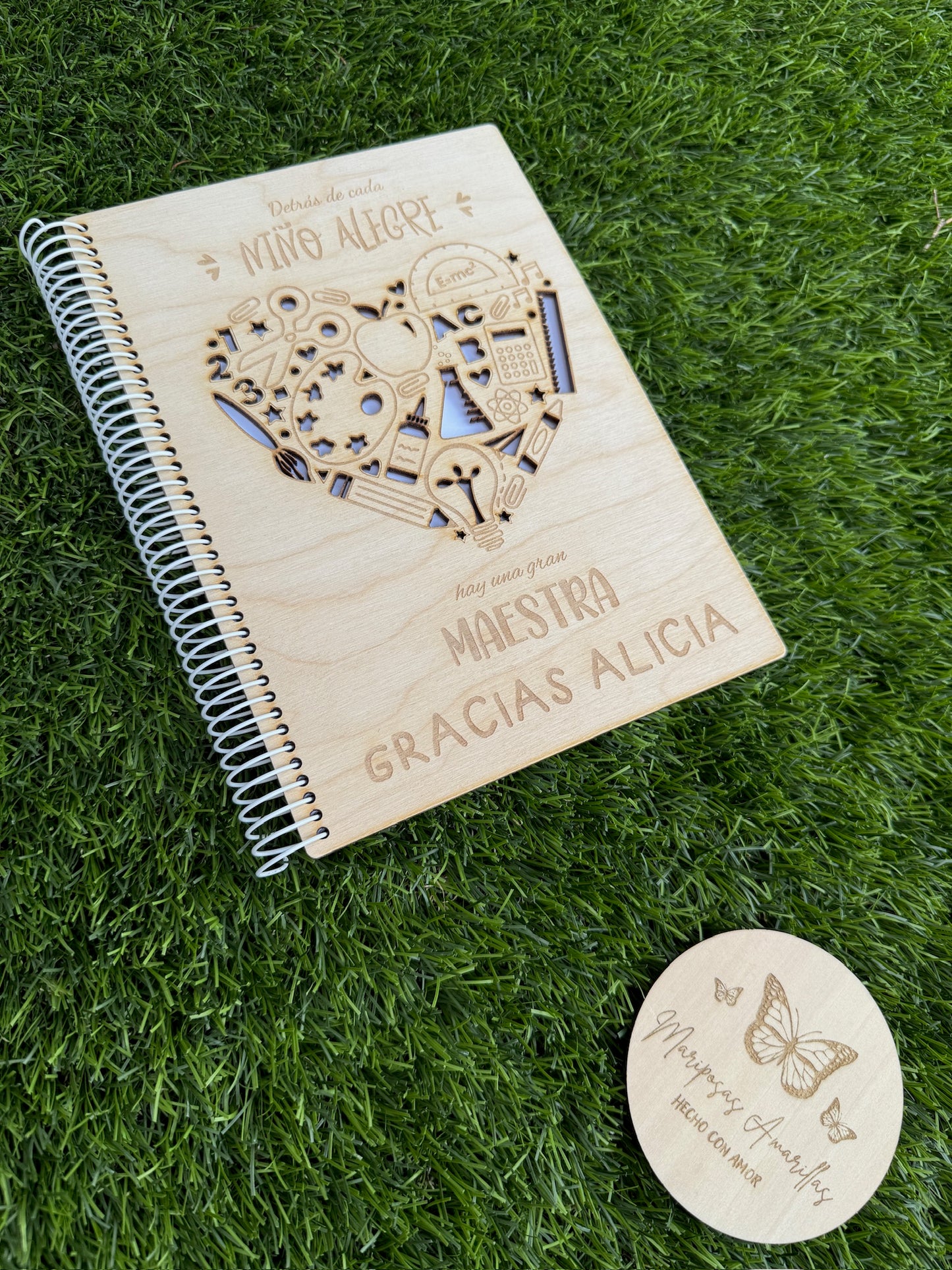 📘 Cuaderno Personalizado de Madera para Profesor/a