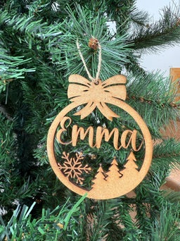 🎄 Bolas de Navidad Personalizadas en MDF con Lazo 🎄(6 Modelos)