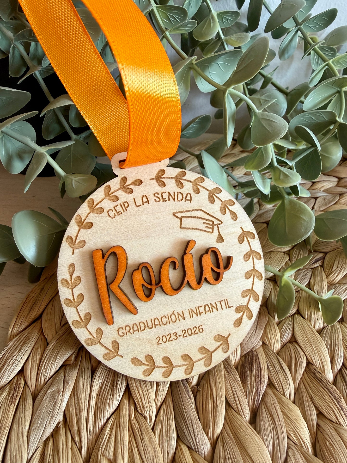 Medalla de Madera Personalizada para Graduación Escolar