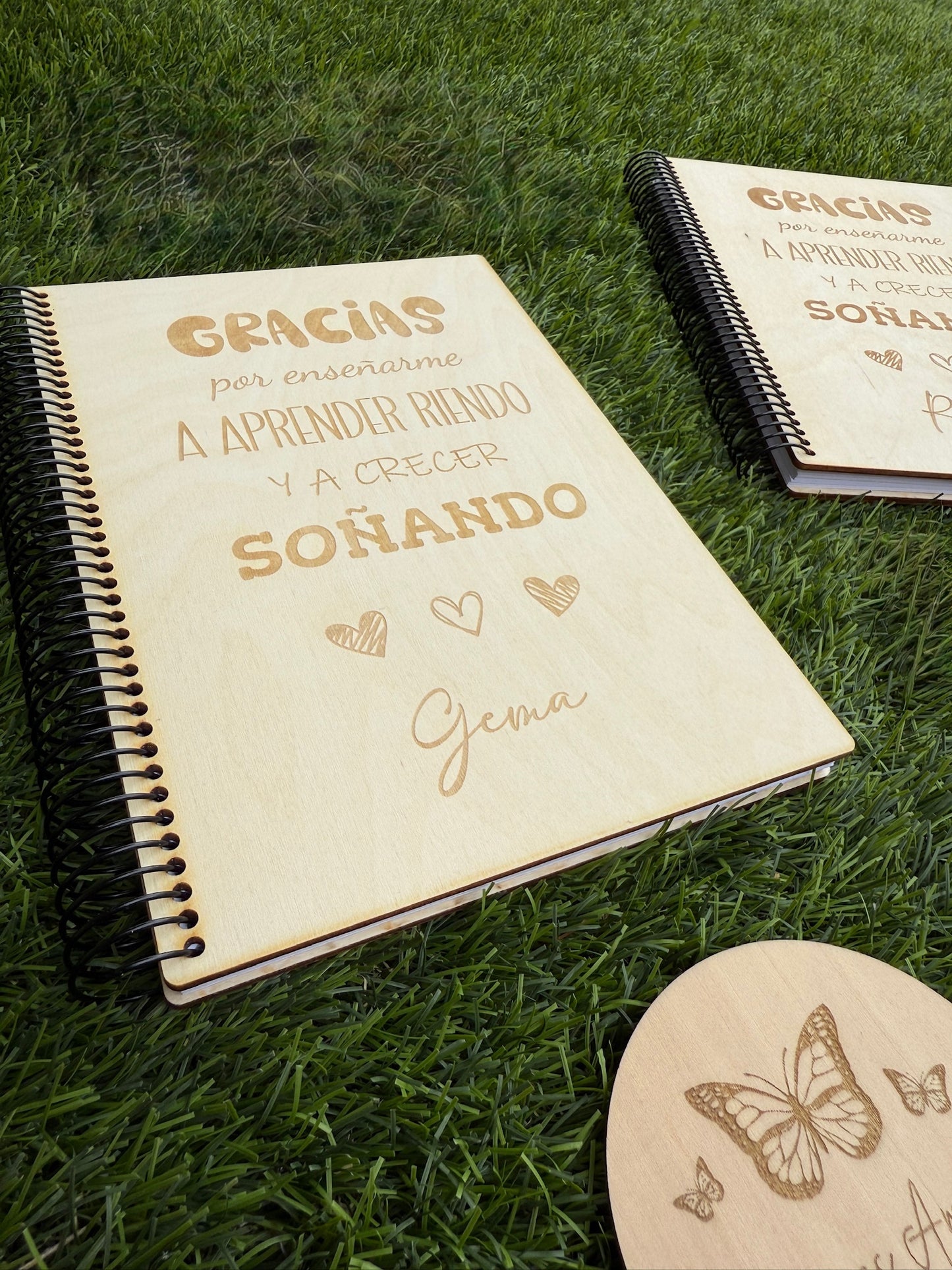 Cuaderno Personalizado con Tapas de Madera – “Gracias por enseñarme…”