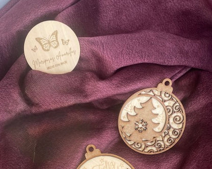 🎄 Bolas de Navidad en Madera de Doble Capa ✨