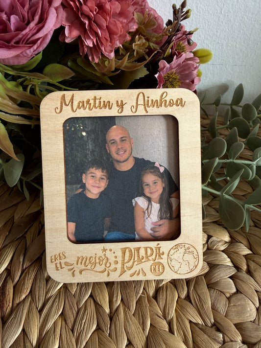Marco de Fotos de madera personalizado con Imán: “Eres el Mejor Papá/Abuelo del Mundo”