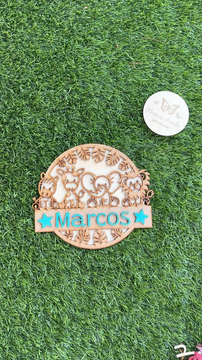 🐘🌿 Cartel infantil con animales de la selva – Personalizado con nombre