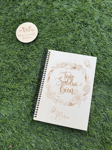 ✨ Agenda Escolar 2025/2026 Personalizada – Tapa de Madera Grabada a Láser