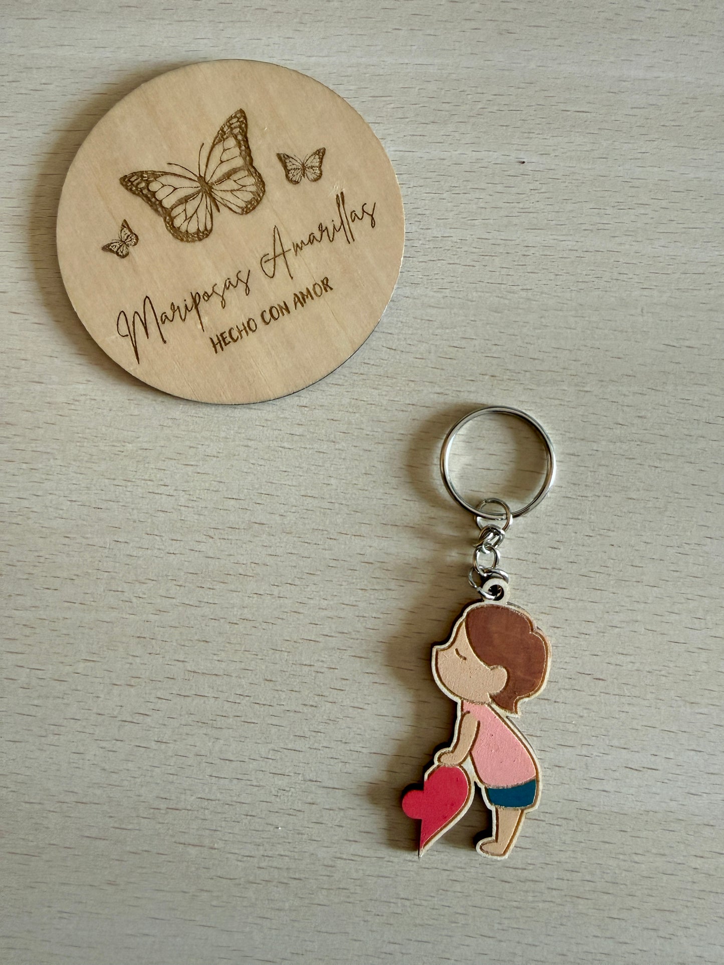 ✨ Llaveros de pareja personalizados en madera ✨