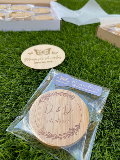 Abridor de bambú con iman boda