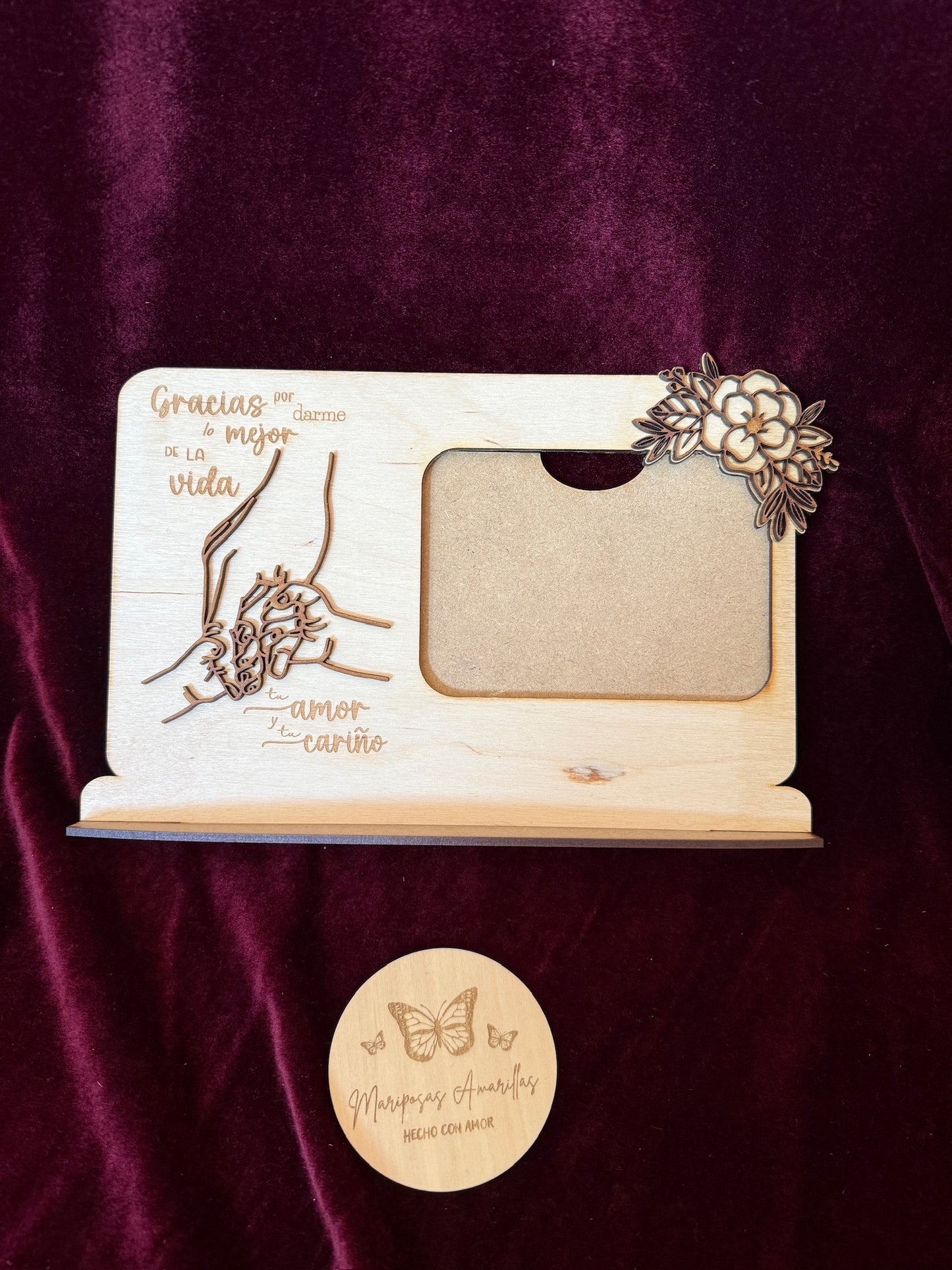 Marco de fotos manos entrelazadas