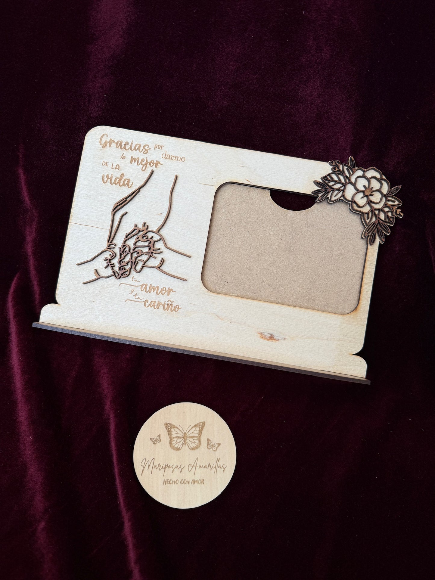 Marco de fotos manos entrelazadas