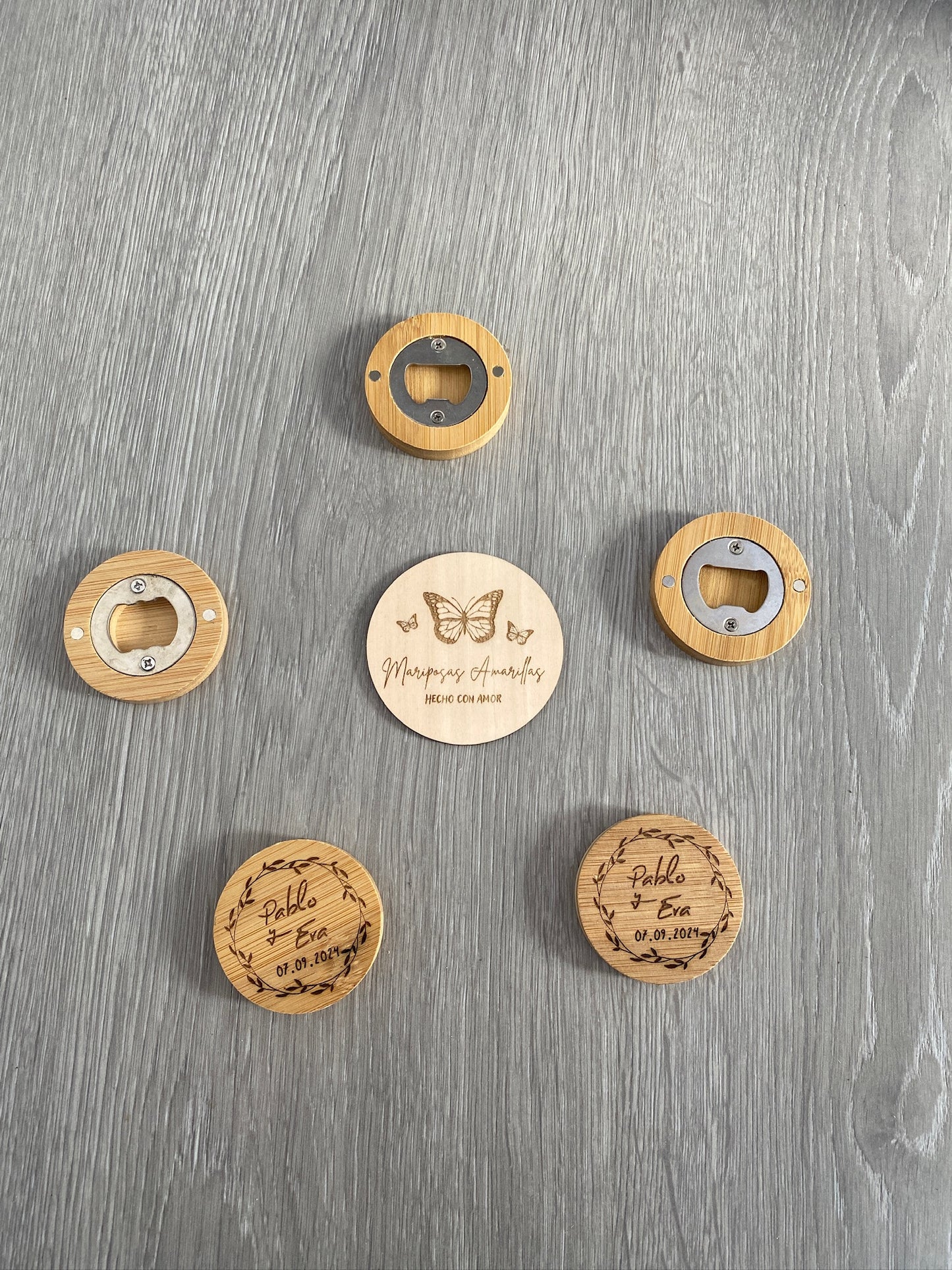 Abridor de bambú con iman boda