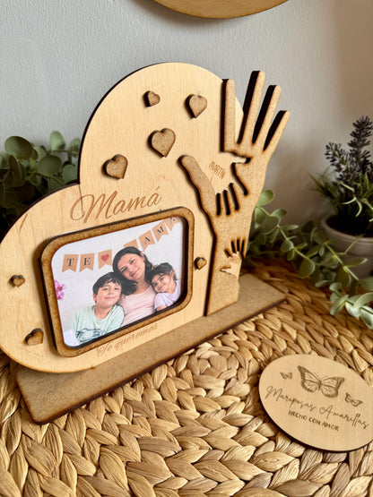 Marco de madera personalizado para mamá. Modelo corazón