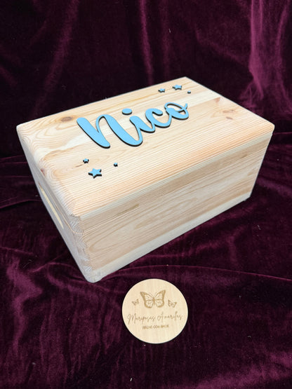 Caja de madera personalizada con nombre
