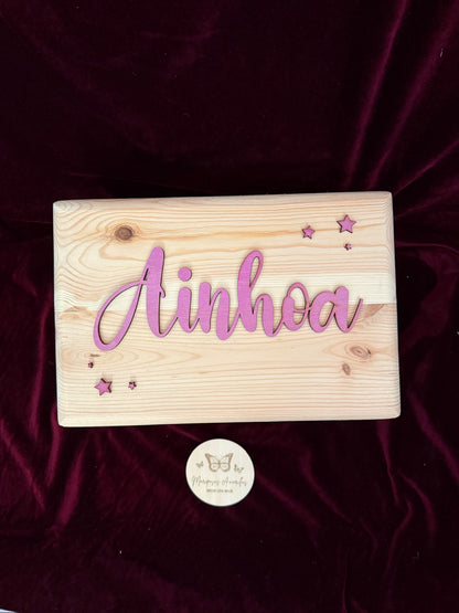 Caja de madera personalizada con nombre