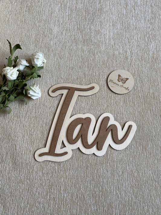 Cartel de madera personalizado con nombre en relieve