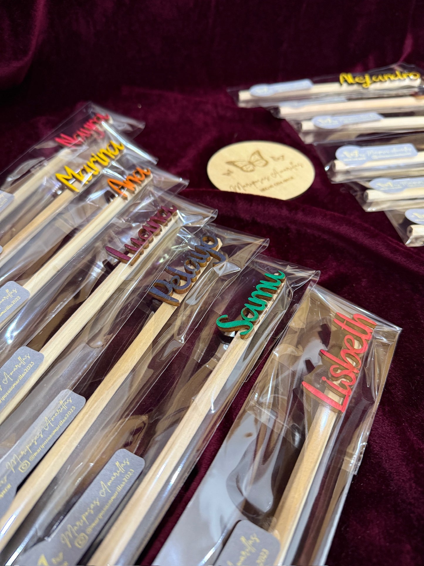 Lapiceros personalizados con nombre de colores