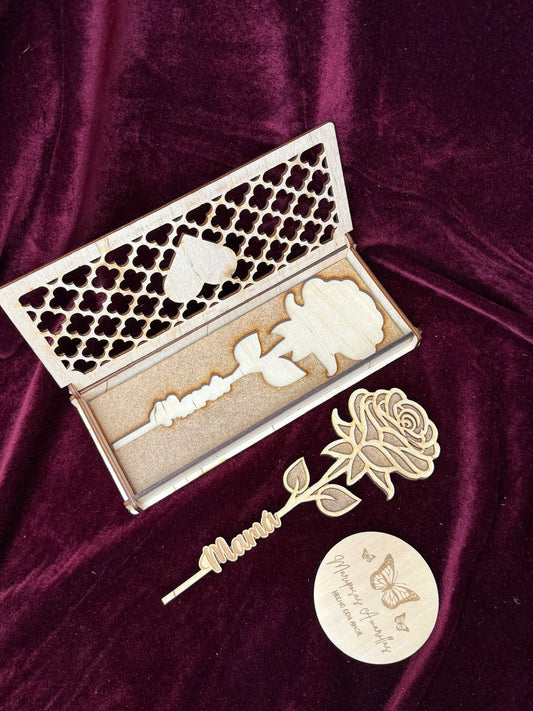Regalo para mamá personalizado - Rosa de madera con caja
